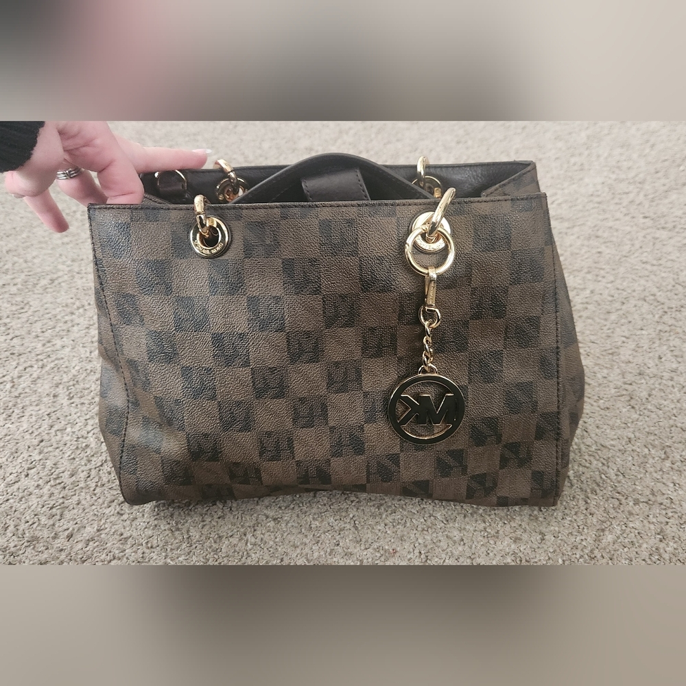 Michael Kors Signature Cynthia Logo Medium Satchel Shoulder.